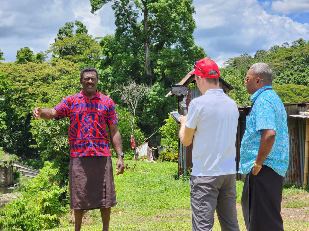 ZCRAlliance's tweet photo. As part of @ZCRAlliance, the @FijiRedCross, together with @ifrc, is working to increase the resilience of communities living in flood prone areas of Western Fiji 🇫🇯

Here's how we're putting the spirit of "Bula" at the centre of our work in Fiji ➡️ https://t.co/lh2p5DKrxU https://t.co/poZOwYBZP4