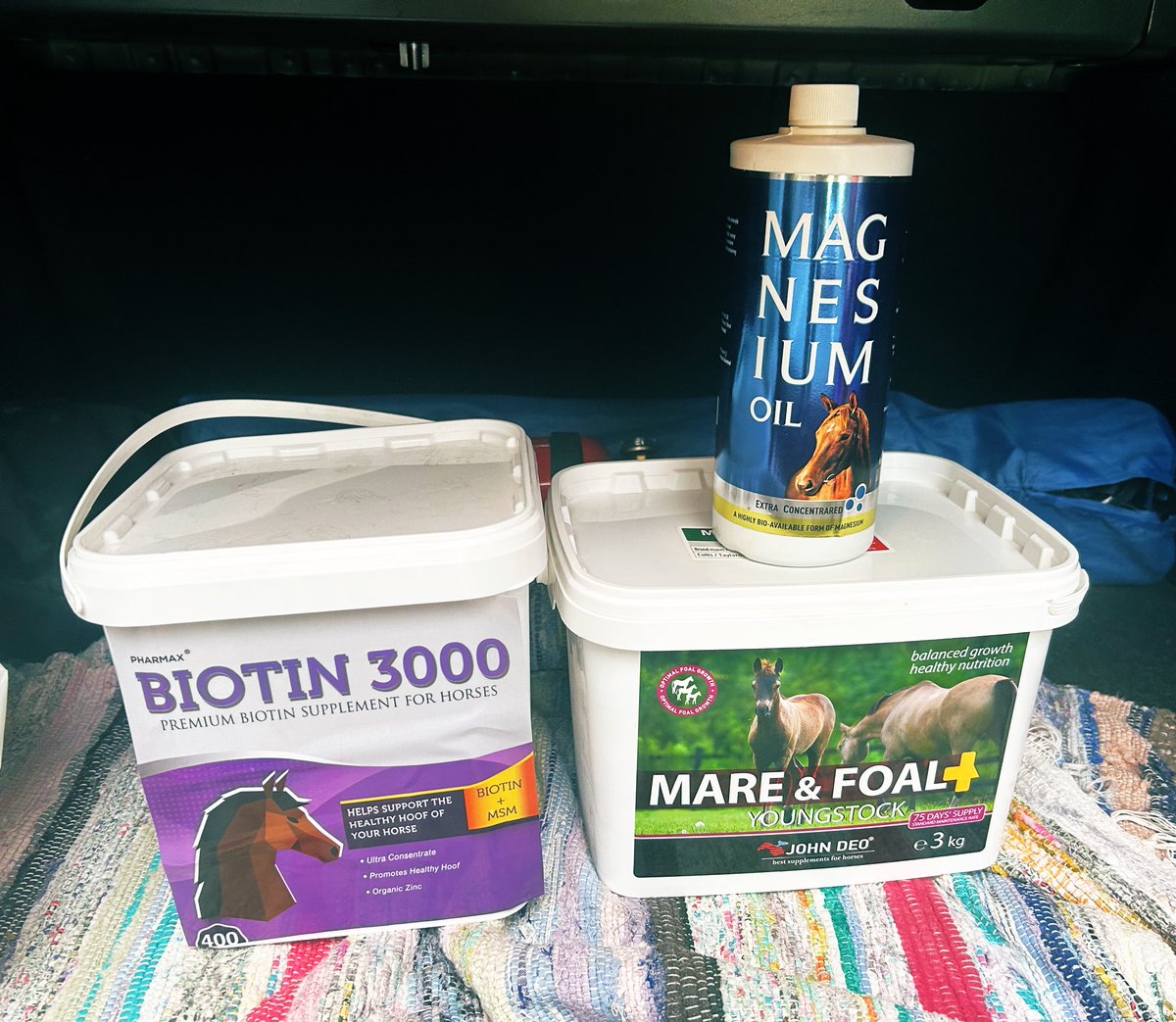 Değerli Hocamız Vet. Halil Erat’ın görüşleri ve önerileri doğrultusunda gebe kısrak ve tay takviyelerimize devam ediyoruz. <a href="/EratVeteriner/">EratVeterinerlik</a>