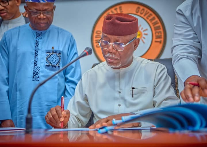 radionigeriahq's tweet image. Ondo State governor, Mr Lucky Aiyedatiwa, has approved the dissolution of the State Executive Council with immediate effect.
#RadioNigeria #OndoState #ExecutiveCouncil