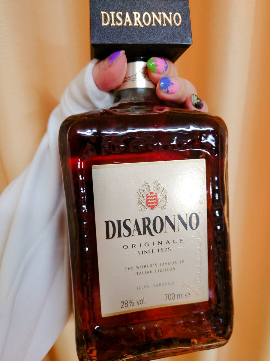 初めての熱波でサウナに目覚め、初ととのいに感動♨サウナタオル欲しくなっちゃった🥹

欲しかったお酒を帰りに買っていい1日✨今日はこれ飲んで明日からまたがんばろー！