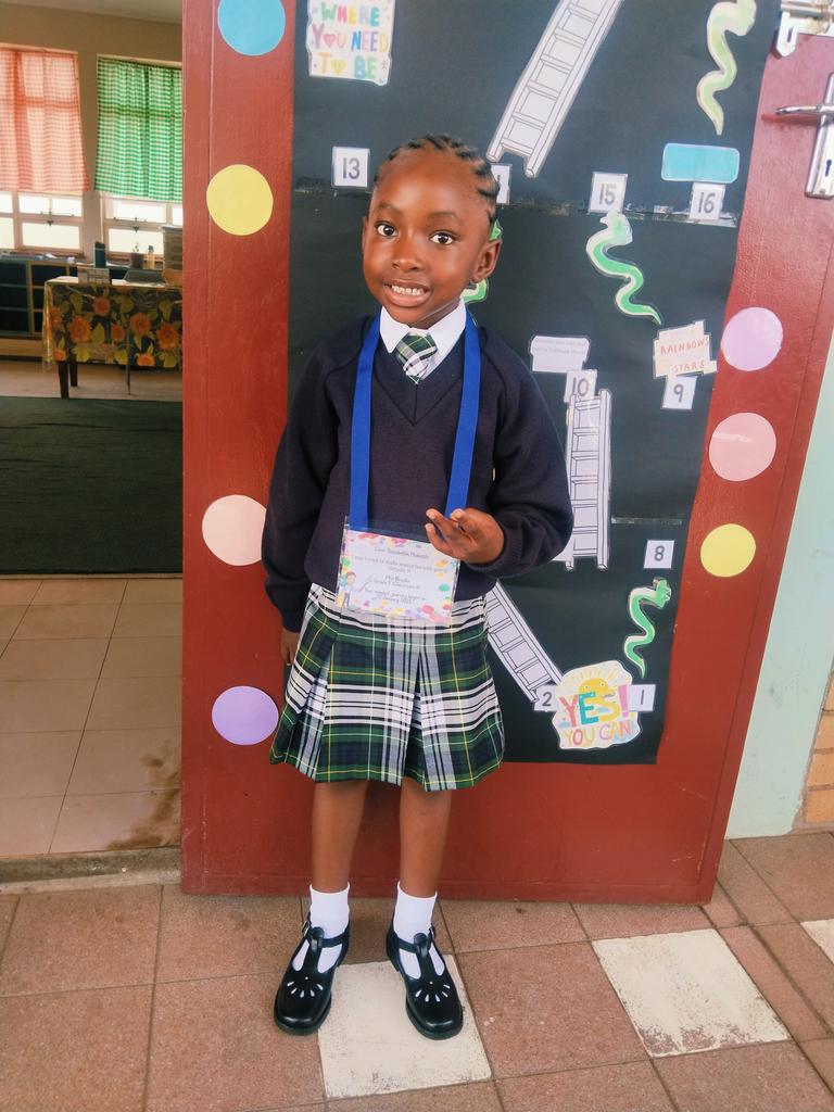 ADipedi's tweet photo. @CapitecBankSA A dream of her becoming a Dr is possible.... 
As responsible father, I took my daughter to private school, because I never had that privilege when I grew up. All I want is the best for her @CapitecBankSA 
#GrowWithCapitec https://t.co/qOEMygvhKx