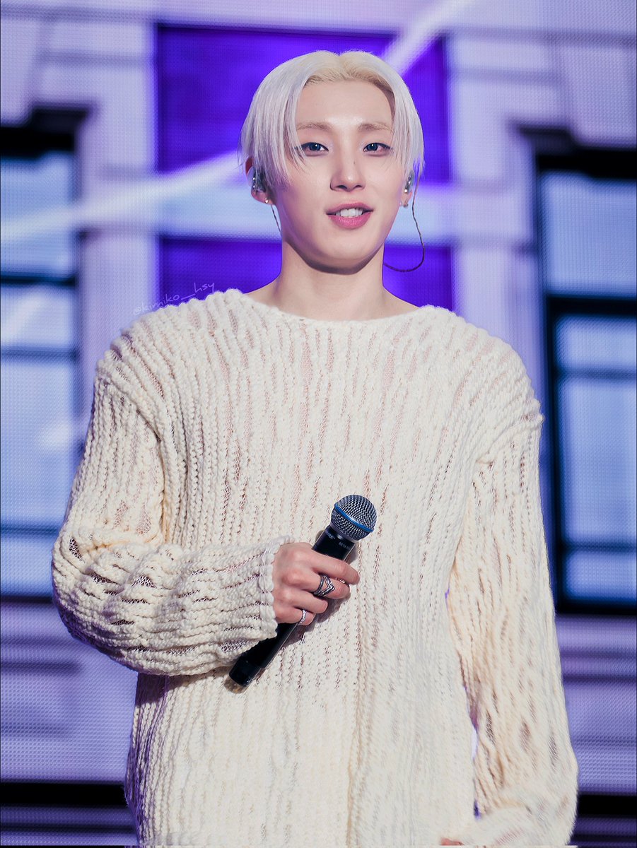 250111
BANG&amp;JUNG&amp;YOO&amp;MOON ENCORE CONCERT [Farewell, Earth]

#문종업
#MoonJongUp
#ムンジョンオプ
#文鐘業

#bap 
#비에이피 
#방정유문 
#BANG_JUNG_YOO_MOON
#Farewell_Earth