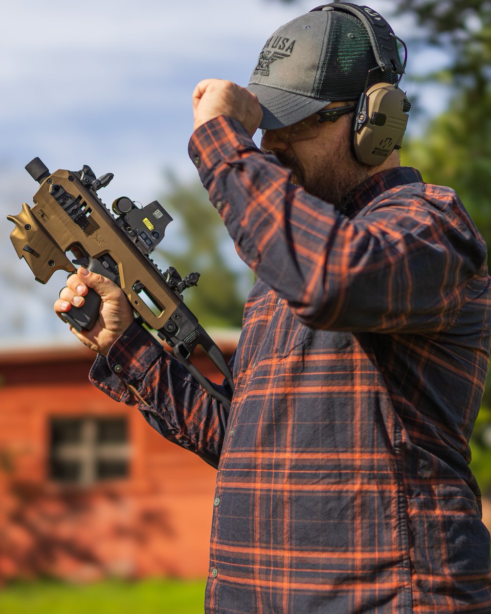 CAAGearUp's tweet image. Preparation is everything 🔥 Dialing in with precision and style, because every detail matters. Gear up, stay focused, and trust your setup. #RangeReady #MCK #EOtech #TacticalLife #StayFocused