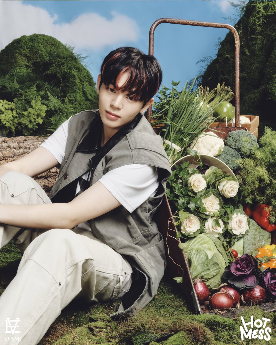 EVNNE 4th MINI ALBUM
[HOT MESS]

CONCEPT PHOTO Sowing ver.
#문정현 #MUNJUNGHYUN

#EVNNE #이븐
#HOT_MESS
#20250210_6PM