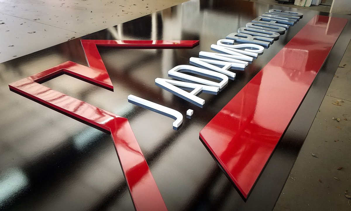 BSSigns1's tweet image. A great sign can make all the difference! B&amp;amp;S Signs offers a wide range of signage solutions and attention to detail. From storefront signs to banners, we have the perfect sign for you. #BusinessVisibility #SignageSolutions #BSSigns