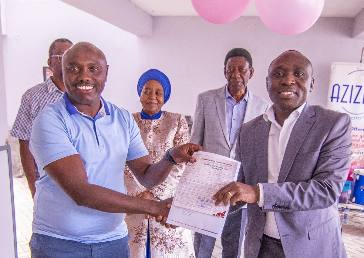 DANCOMCONS63817's tweet image. Success is in the details – and our clients can attest to that! Another project handed over with pride, showcasing our commitment to high-quality construction. 
Call / WhatsApp: 0759 408 324
Email: info@dancomconstruction.com
Visit: dancomconstruction.com
#ProjectHandover