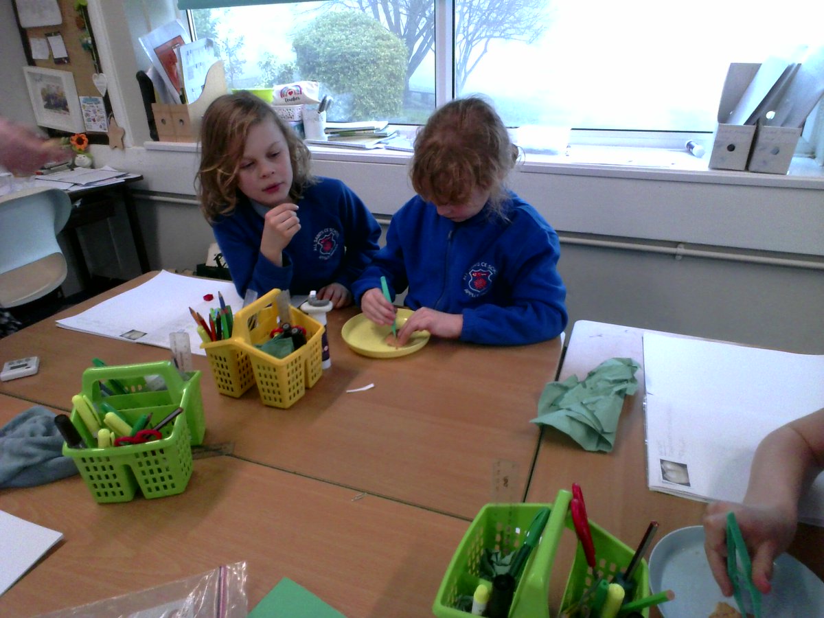 AppleySaintsCE's tweet photo. Year Four enjoyed exploring the functions of different types of teeth in science. The children are very interested in this topic and are excited to find out more! #abasy4 #abassci @STEMLearningUK @WN6_Mums @ShevCommunity https://t.co/eATaQXQfh9