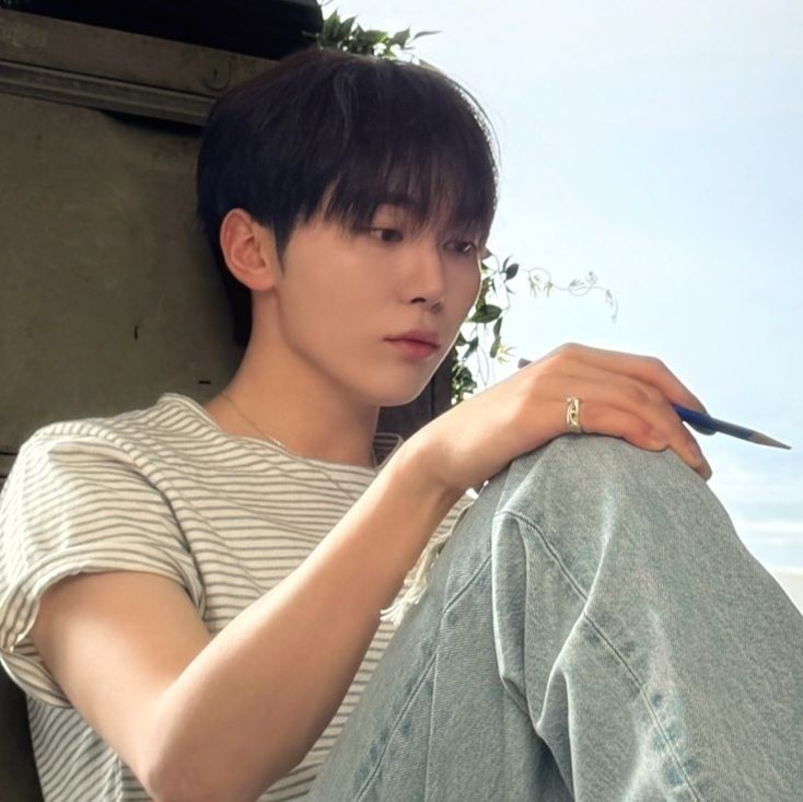 우리 승관이 생일 축하해 

#한겨울의_민들레_승관아_생일축하해 #YeoBOOseyoDay