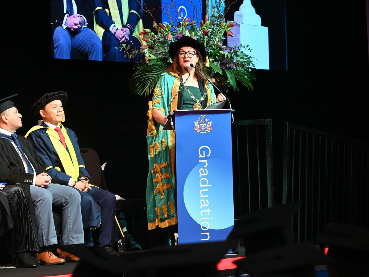 Uni of East London (@uel_news) on Twitter photo 'Graduands, my commitment to you is that, together, we will continue to build on our achievements and aspirations, as we work towards creating a more equitable and sustainable society.'
Our Vice-Chancellor and President, <a href="/ProfBroderick/">Prof AmandaBroderick</a>, opens the first ceremony with words of 'Graduands, my commitment to you is that, together, we will continue to build on our achievements and aspirations, as we work towards creating a more equitable and sustainable society.'
Our Vice-Chancellor and President, <a href="/ProfBroderick/">Prof AmandaBroderick</a>, opens the first ceremony with words of