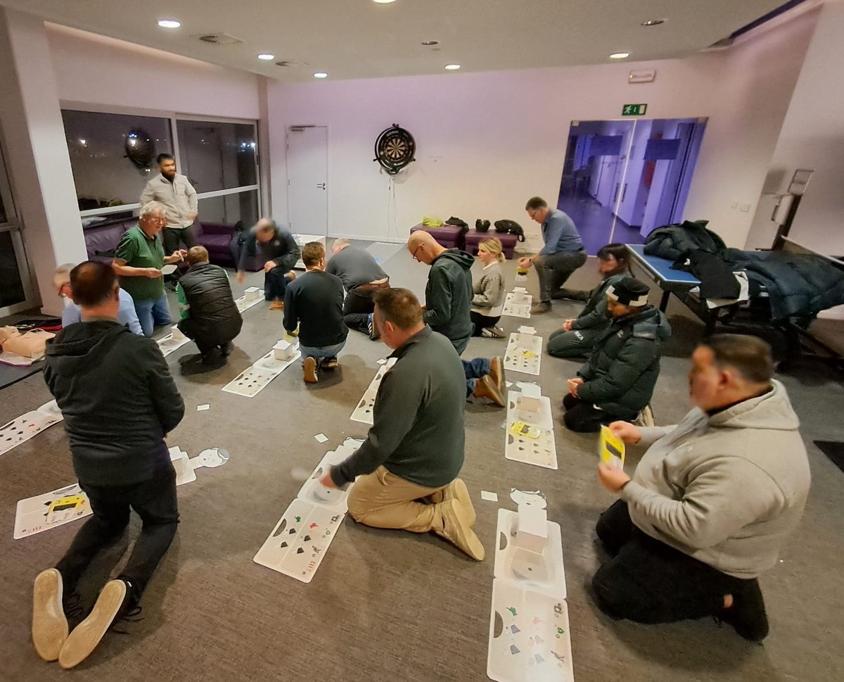 MinipopBE's tweet photo. 𝑀𝑖𝑛𝑖𝑝𝑜𝑝 𝑒𝑛 𝑀𝑎𝑢𝑣𝑒 @rscanderlecht ⚽️🙅‍♀️
Pour la première formation de 2025, nous avons eu l’honneur de former différents collaborateurs chez l’équipe de football RSC Anderlecht 🔥Bedankt @jeroentrogh &amp; @philipvandenneucker voor de omkadering🙏
#RSCA #rscanderlecht #cpr https://t.co/5HHXSOeaF4