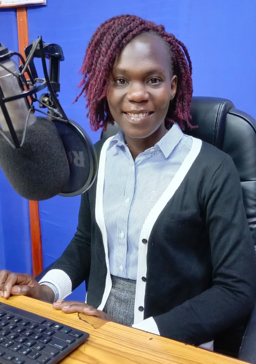 RadioPacisGulu's tweet photo. DAILY PRESS REVIEW |2-3pm
Be well equipped with information every afternoon from daily monitor, new vision paper and highlights from the East African paper with @Riccardo and @Shahsa
#DailyPressReview
#PeaceOfChristForAll https://t.co/DVKcbkioIp