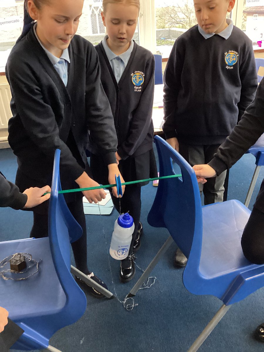 StJosephU's tweet photo. In DT this week, 6F have been learning about pulleys and how a pulley is a simple machine that helps make lifting easier. They’ll be using this knowledge when they design and make a drawbridge. #SJUDT https://t.co/79irzrm6Ng