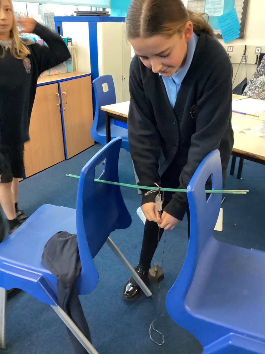 StJosephU's tweet photo. In DT this week, 6F have been learning about pulleys and how a pulley is a simple machine that helps make lifting easier. They’ll be using this knowledge when they design and make a drawbridge. #SJUDT https://t.co/79irzrm6Ng