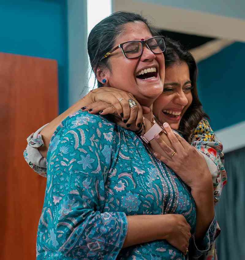 itsKajolD's tweet image. Can’t remember what the joke was but I’m sure it was dirty 😜

#4years #Tribhanga