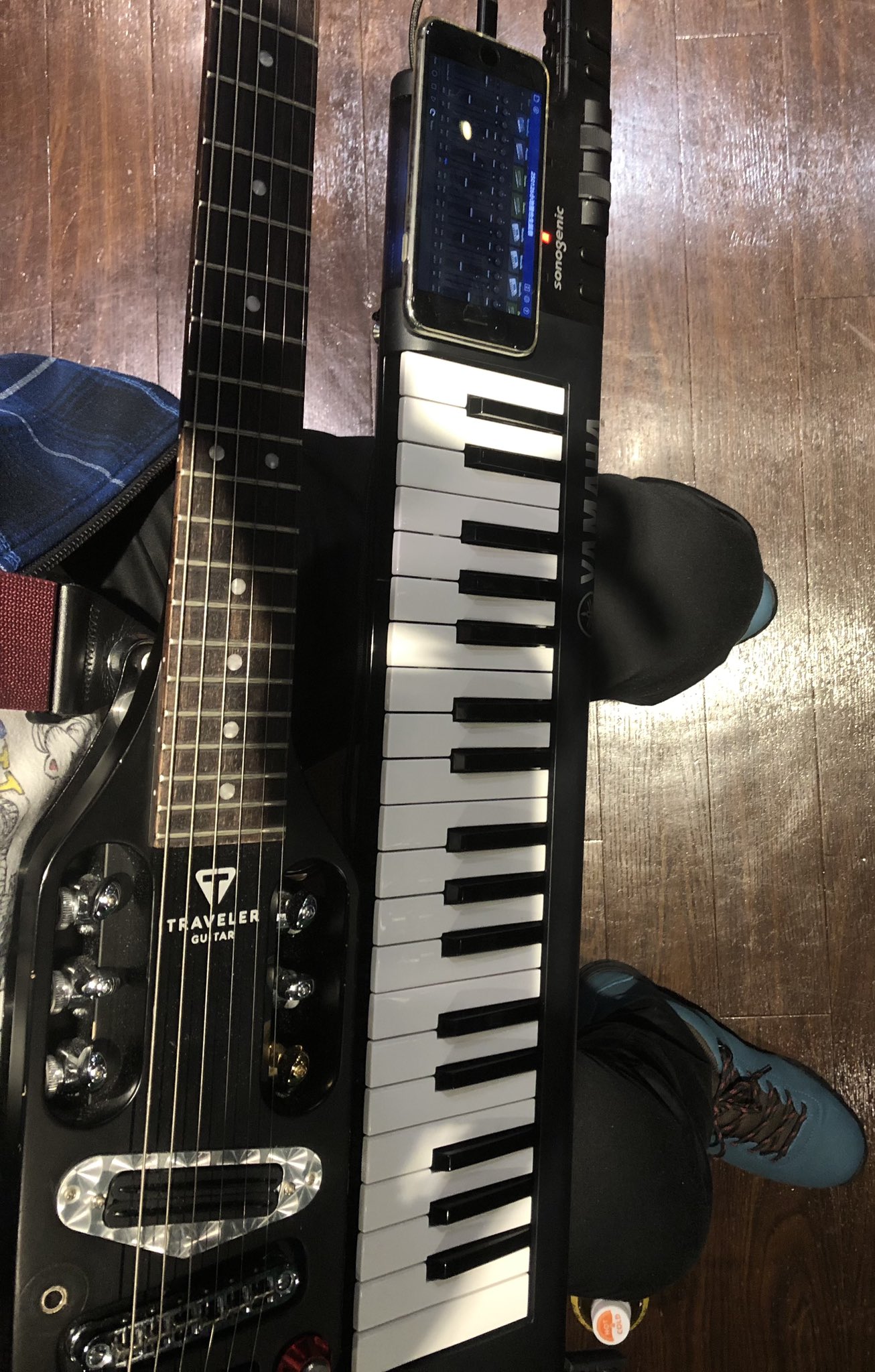 ギター Mosaic Mosaic Acoustic Guitar With Metal Spikes/black Leather
