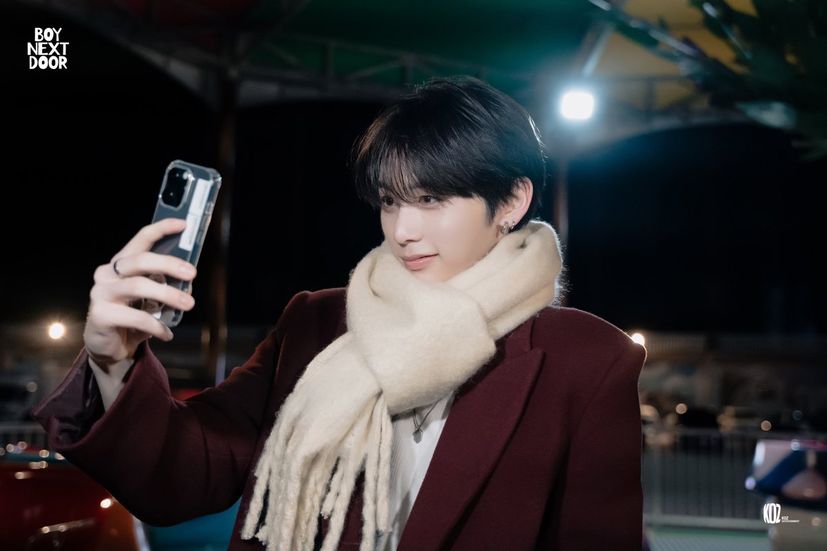 씨발
잠
만?…….