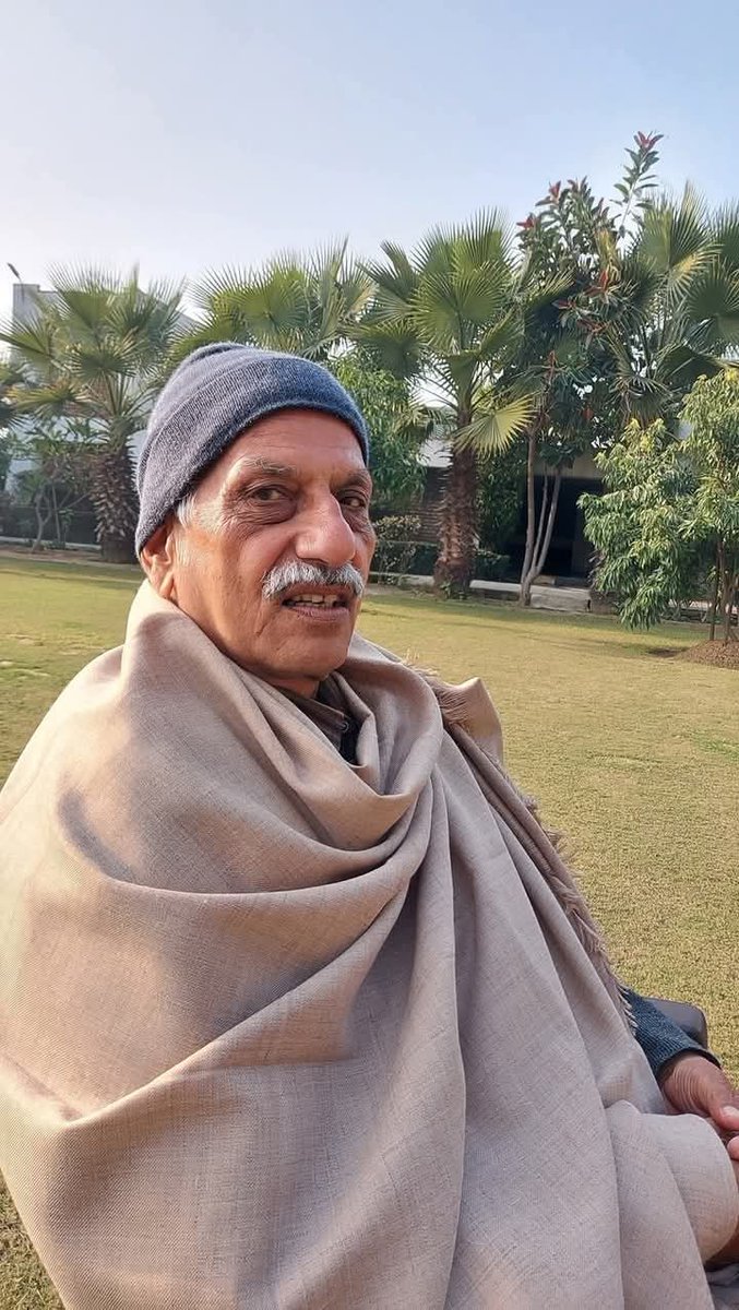 cmbjpup's tweet photo. भाजपा प्रदेश उपाध्यक्ष श्री मोहित बेनीवाल जी के  पिताजी श्री राजवीर सिंह जी के निधन का समाचार अत्यंत दु:खद है।

ईश्वर दिवंगत पुण्यात्मा को अपने श्री चरणों में स्थान देवें एवं शोक संतप्त परिजनों को यह वज्रपात सहने संबल प्रदान करे। 

ॐ शान्ति!💐 https://t.co/mEDU28ifcO