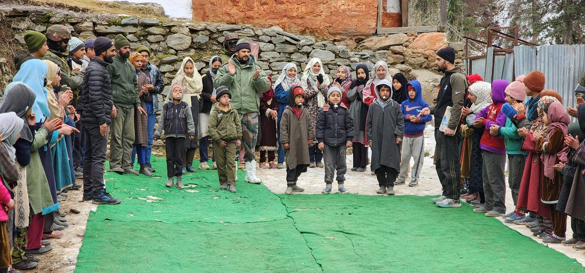 Sentinelofkeran's tweet photo. Proud celebrations of #IndianArmy Day by #Sentinelsofkeran at  Kundian on #15January! Local students showcased their talents through vibrant performances and heartfelt tributes to the #IndiaArmyday .A day of patriotism, pride, and inspiration! 🇮🇳 #IndianArmyDay #KeranKundian" https://t.co/7uNP9IysXq
