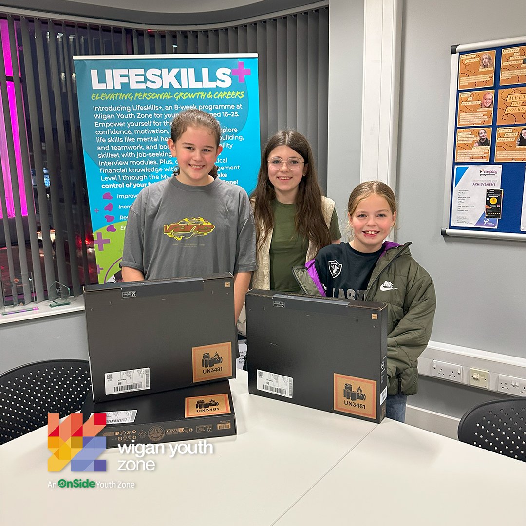 A huge thank you to <a href="/talent_foundry/">The Talent Foundry</a> for the generous donation of 20 <a href="/DellTech/">Dell Technologies</a> laptops to support our programmes! 🙏
These laptops will be a key resource across the Youth Zone and our P2E programme at <a href="/LeighHub2022/">Leigh Youth Hub</a>
A big thank you to #Dell for this initiative 💻

#thetalentfoundry