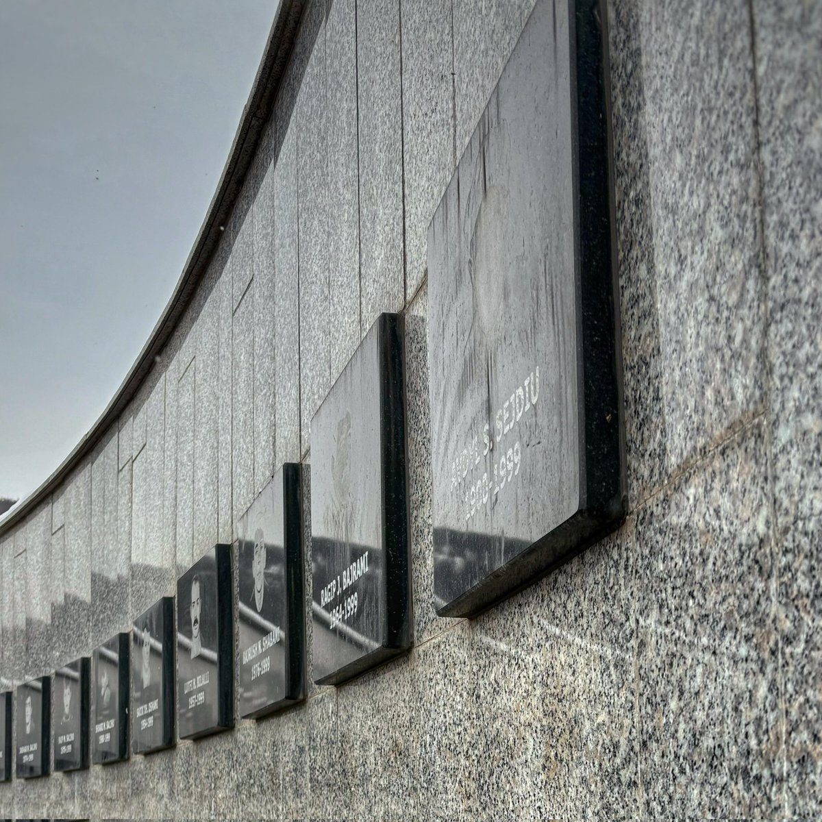 GermanAmbKOS's tweet photo. What happened in Recak is a fact!
And the crimes that happened are well reported, i.e. by UN + OSCE bodies.

Denying these crimes disrespects the memory of the dead, keeps wounds open and hinders progress towards regional reconciliation and European and Euro-Atlantic integration. https://t.co/Iwsy3F6cPX