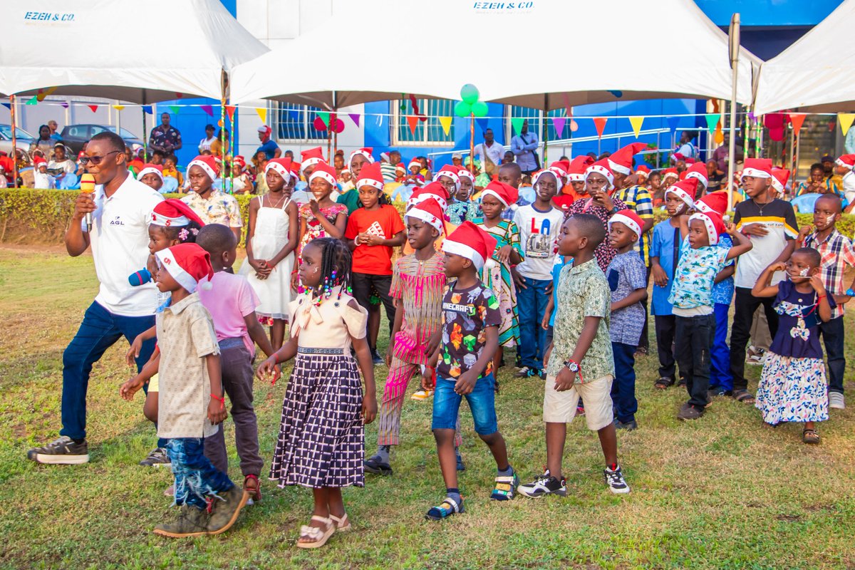 agl_togo's tweet photo. après-midi marqué par des spectacles de marionnettes ; des activités ludiques ; une distribution de cadeaux et un buffet convivial.⬇️ https://t.co/R7qgIKRDx0