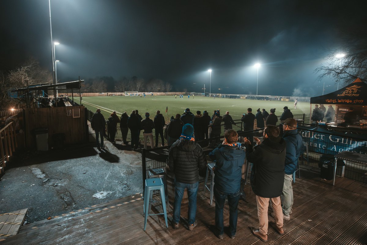 A first visit this season to <a href="/RPVFC/">Raynes Park Vale FC</a> and great to catch up with <a href="/Coach_Josh_/">Josh Gallagher - Football Coach</a>  a few other familiar faces. 

Wonderful to see the improvements to the ground continuing and how far the club has come in the last few years. Bravo! 

Took a few pics...  flickr.com/photos/stuartt…