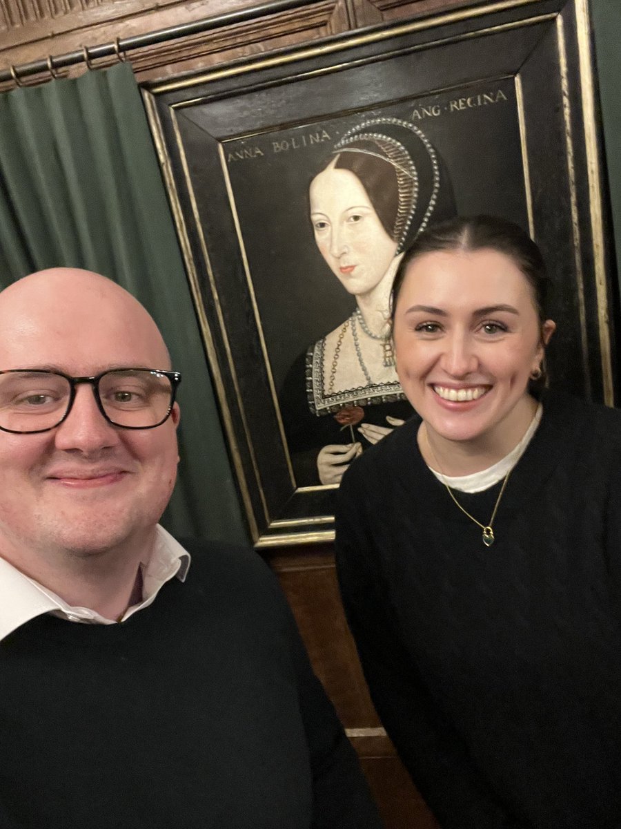 It’s Museum Selfie Day. Let’s see your selfies! 🤳

#MuseumSelfieDay #HeverCastle