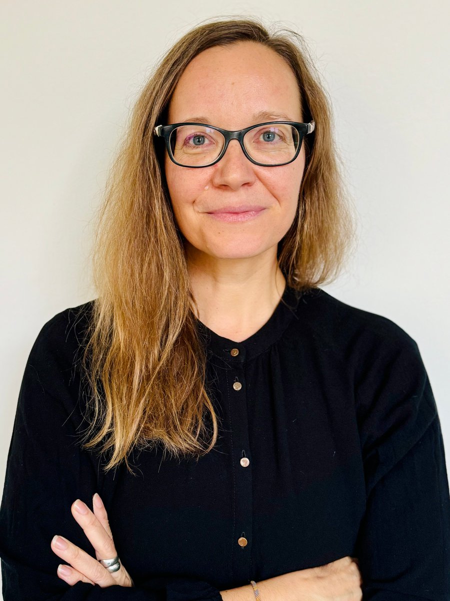 mosse_lectures's tweet photo. [reminder] – Morgen, 19:15 Uhr:

Die #MosseLecture von @AnjaDecker_SOU über »Ländliche Peripherien als plurale Erfahrungsräume« im Senatssaal der @HumboldtUni.

– mit Joseph Vogl

Bis morgen, wir freuen uns schon sehr! https://t.co/QOFp9NZ0J0