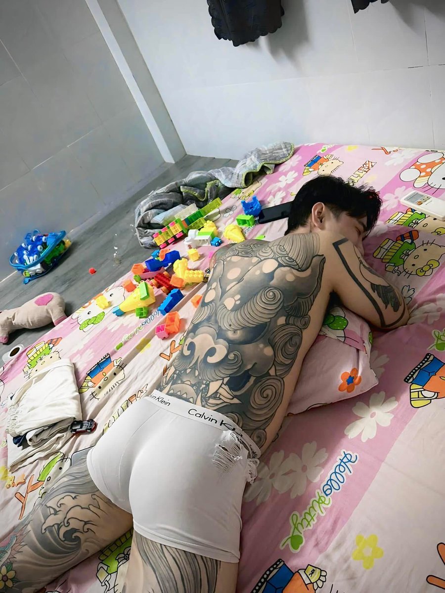 ToiTenHuy566's tweet photo. Ngon quá mấy bà ơi https://t.co/2YxumIb7wI