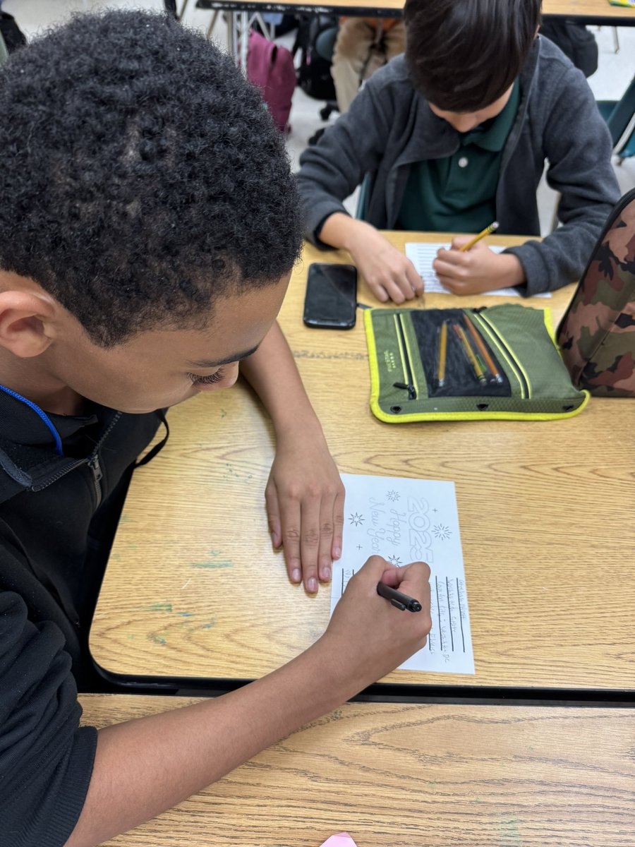 GMS_Horizons's tweet photo. Our students writing down their New Year’s Resolution! Excited to see what 2025 brings! https://t.co/IDIeqfPi4N