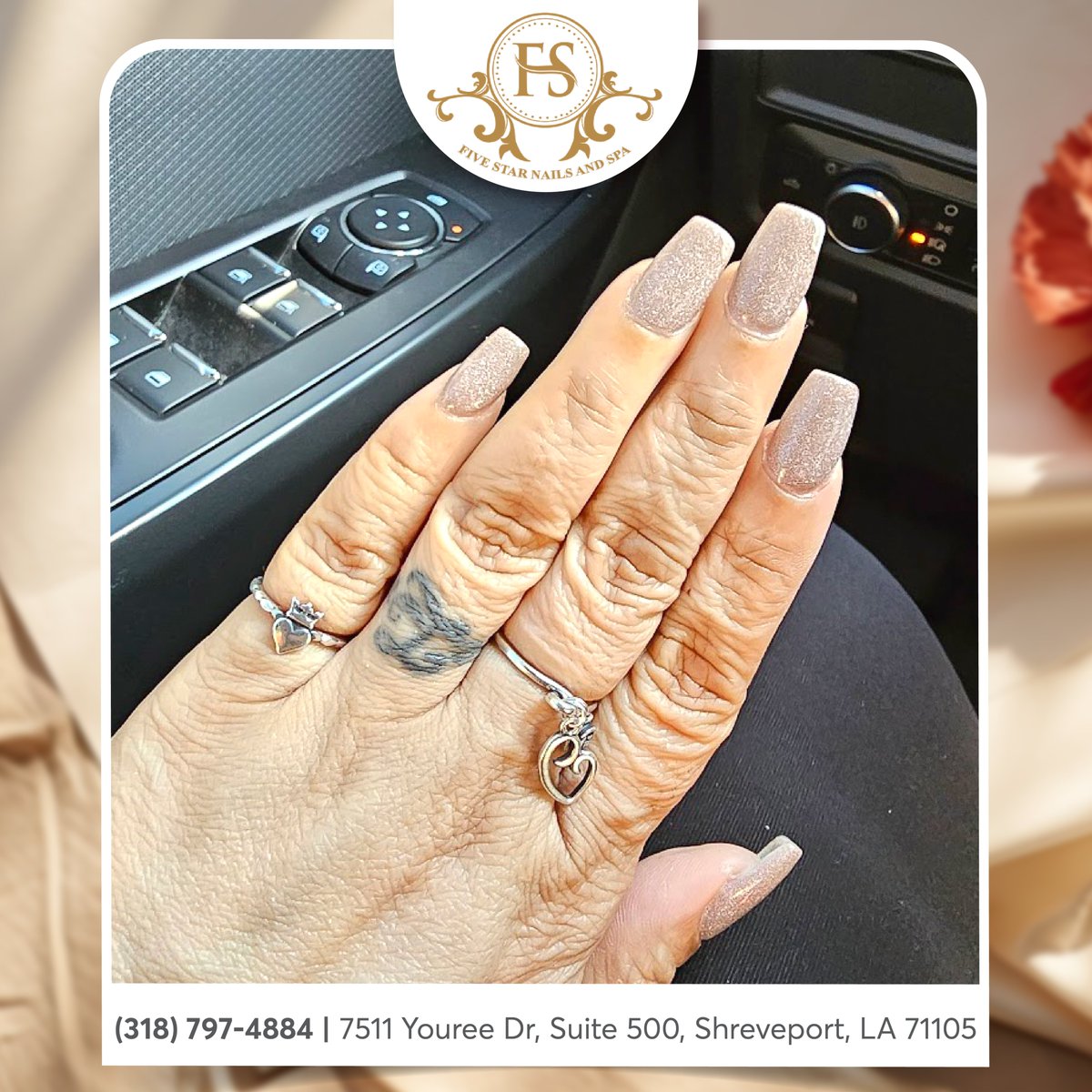 ✨❄️ The winter magic is in the details—gorgeous glitter nails to light up the season! 💅💎
💫 Shine bright, sparkle harder!

𝐁𝐨𝐨𝐤 𝐍𝐨𝐰: fivestarnailsandspa.com/appointment/

#fivestarnailspa #nailsalon #nails #nailart #nailsalonla #naildesign #pedicure #spa