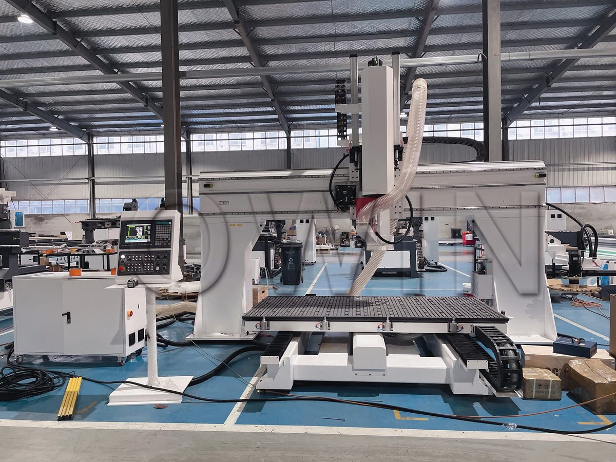 owincnc's tweet image. owin cnc delivered 5 axis cnc machine.  5 axis cnc head 360 degree rotate with Syntec 5 axis controller. 5 axis table moving with Yaskawa servo motor. #5axis  #cnc5axis  #ATCcnc  #cncrouter  #woodworkingmachine  #woodcnc  #cnc
owincnc.com
whatsapp:008615069198071