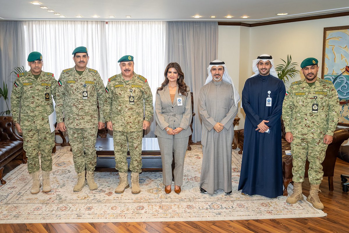 المدير العام لوكالة الأنباء الكويتية (كونا) الدكتورة فاطمة السالم تبحث مع وكيل الحرس الوطني الفريق الركن مهندس هاشم الرفاعي تعزيز التعاون الإعلامي في مجالي نقل الأخبار والتدريب

- الدكتورة السالم أشادت بالجهود الكبيرة المبذولة من قبل منتسبي الحرس الوطني والدور الذي يؤدونه في