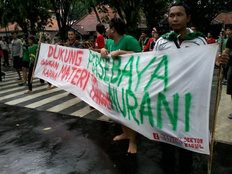 Syahib_RF's tweet photo. @substreetftbl Udan panas, isuk awan sore bengi @MLuphy https://t.co/gUpwHBOJoC