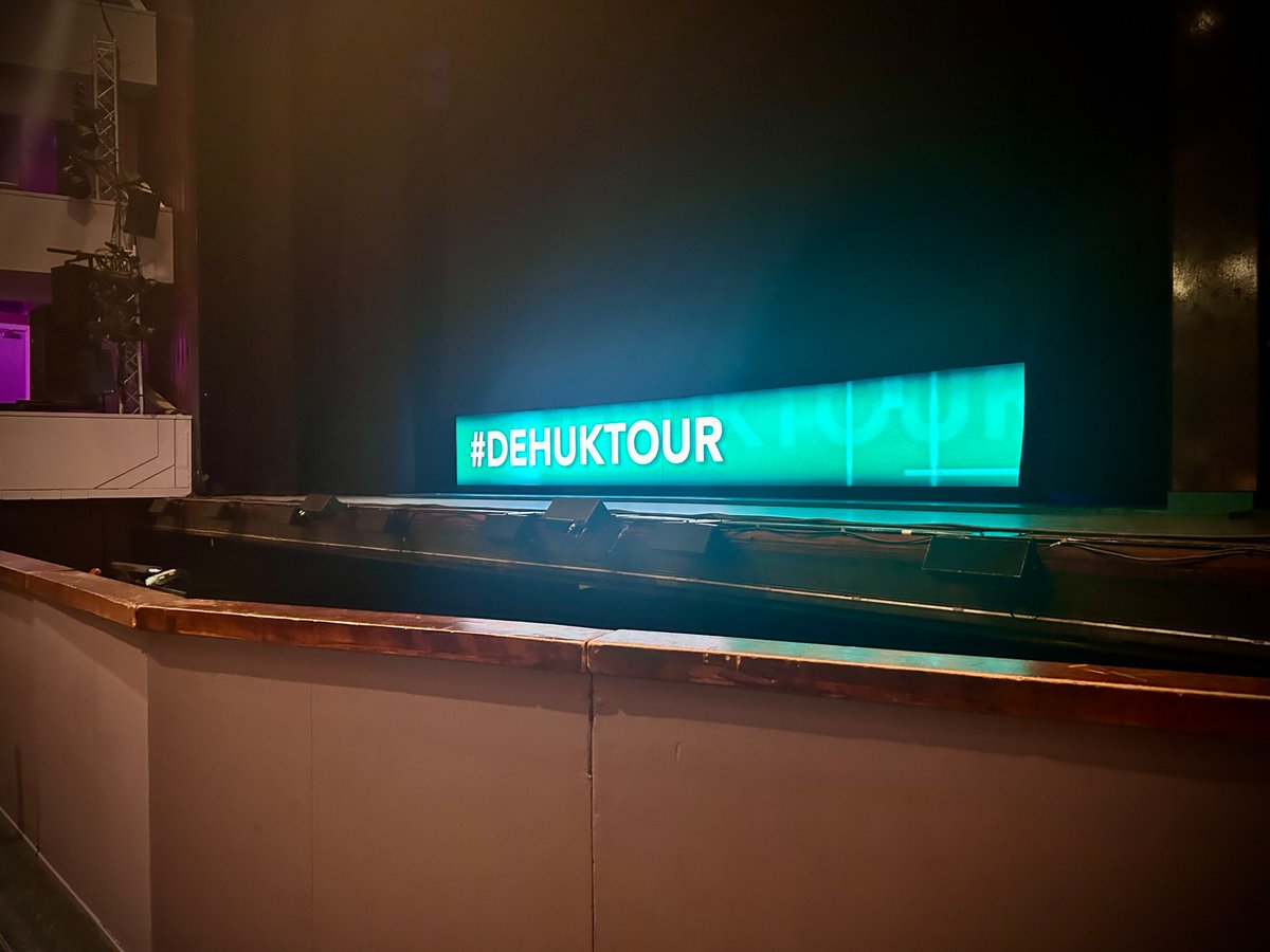 NicolaMizon1's tweet image. Wow! What a show! If you get the chance to go and see @dehuktour grab it with both hands! Outstanding cast, set and production. ⭐️⭐️⭐️⭐️⭐️ #DEHUKTOUR #theatre #EvanHansen