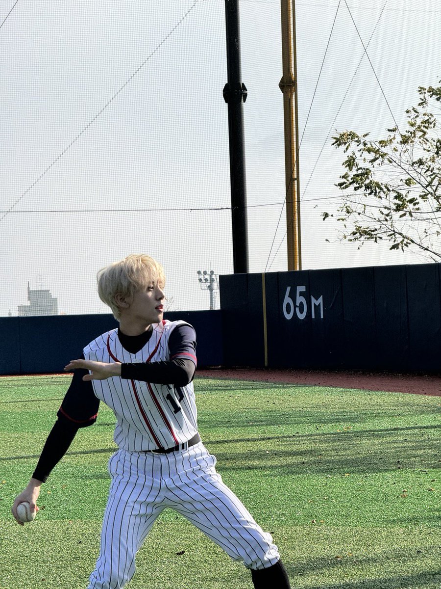 ZB1_official tweet picture