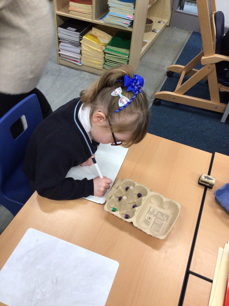 ditton_ps's tweet photo. 1RH have been developing their recall of number bonds to 6. They used egg boxes to visualise the number bonds. #DittonPrimaryMaths https://t.co/LjmjRIk5L4