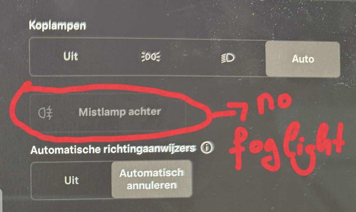 JorgeDeCorte's tweet photo. @elonmusk I’m unable to activate the fog lights on my Tesla, even in heavy fog. Since the automatic lighting system didn’t turn on the headlights, the fog light button remained disabled. As a driver, I want to have the ability to override the AI system. Would it be possible to allow manual activation of the fog lights at any time, even if the car thinks it is not necessary?
