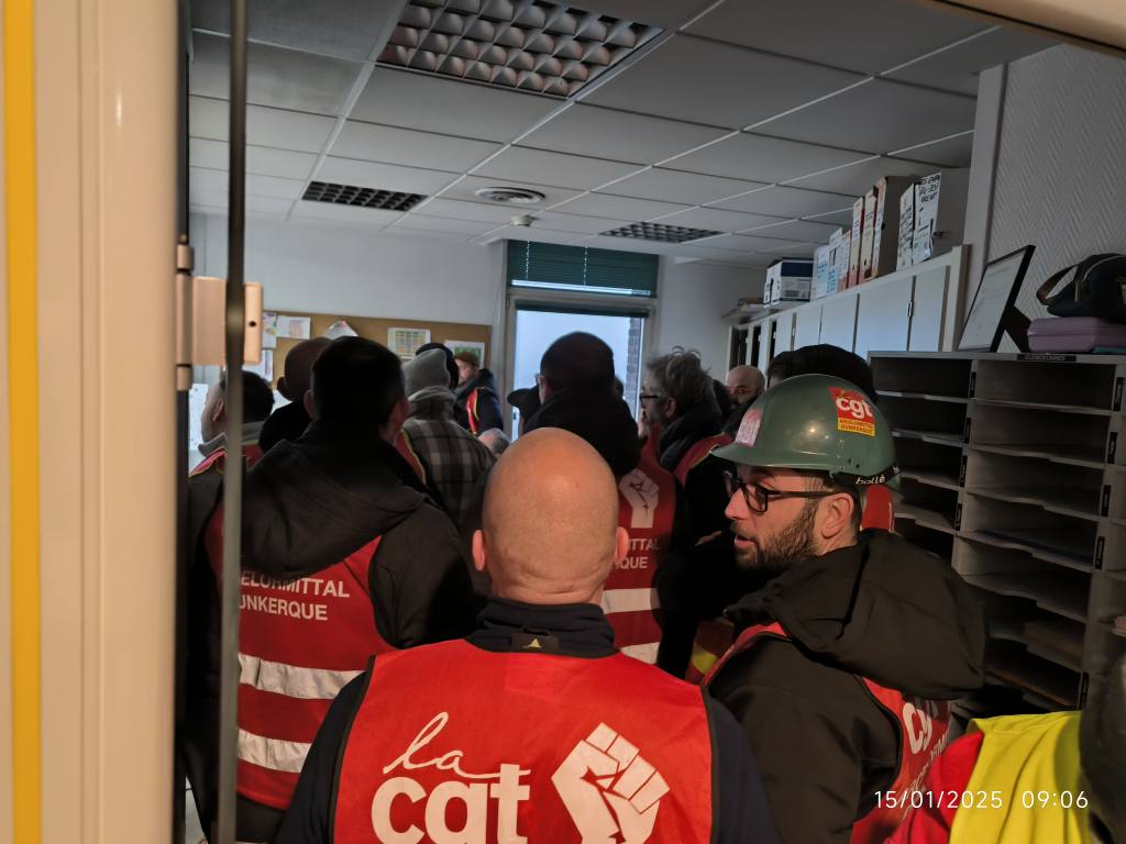 ULCGTDUNKERQUE's tweet image. Une belle délégation CGT a accompagné notre secrétaire Générale Christelle lors de son entretien de reprise à la ville de Grande-Synthe qui fait suite a l'attaque sur son mandat.
RDV le 24 janvier ✊✊
@DamienCAREME @BeyaertMartial