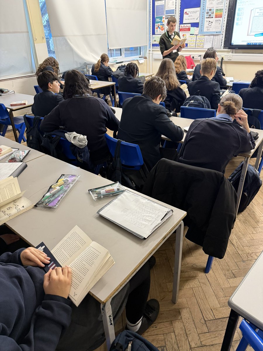 Lovely form time reading this morning from year 8 <a href="/ChiswickSchool/">Chiswick School</a> . A calm start to the day and improving literacy for all! <a href="/Doug_Lemov/">Doug Lemov</a> <a href="/GreenshawTrust/">Greenshaw Learning Trust</a>