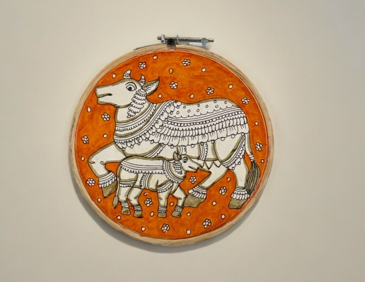ArpitTewari7's tweet photo. Celebrate Indian Craftsmanship! 🇮🇳

Our handpainted leather wall frames are more than decor—they’re a tribute to India’s rich heritage, supporting Make in India.
Let’s uplift our artisans together!

Shop now: https://t.co/fHuNmnEAka

#MakeInIndia https://t.co/SEAwdBKAuN