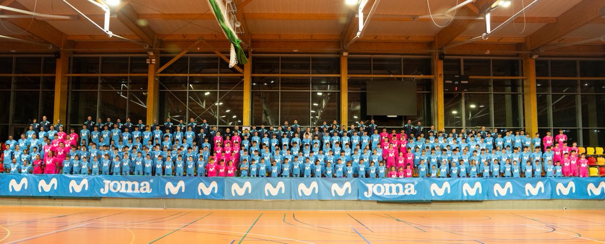 ClubInterFS's tweet photo. 💙 El primer equipo se reúne con La Academia interista para inmortalizar la foto de familia oficial de la temporada 24/25 📸

🏟️ El Complejo Deportivo Espartales de Alcalá de Henares fue la sede de este emblemático encuentro 🤩

🗞️ 𝘕𝘰𝘵𝘪𝘤𝘪𝘢 𝘤𝘰𝘮𝘱𝘭𝘦𝘵𝘢 ➡️ https://t.co/mqL6ZviVOv 📌

#MovistarInterFS #InteristaSoy 💚💙