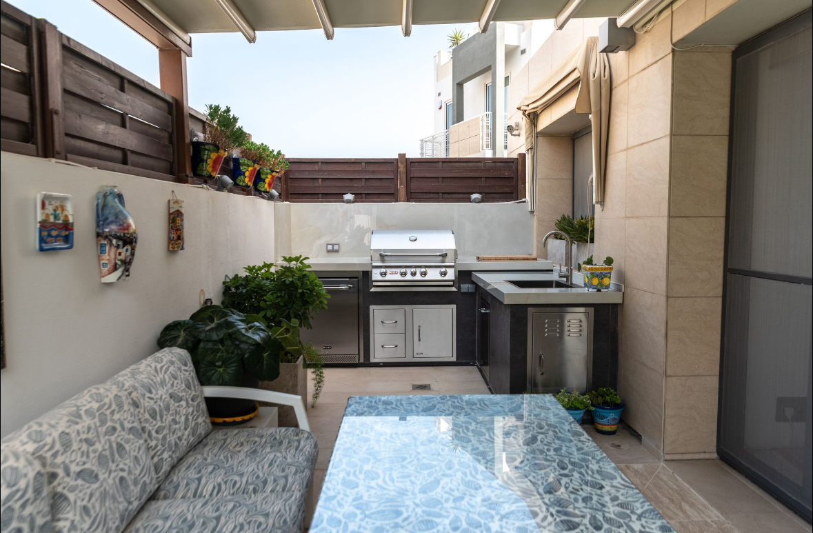 BULL Outdoor tweet media