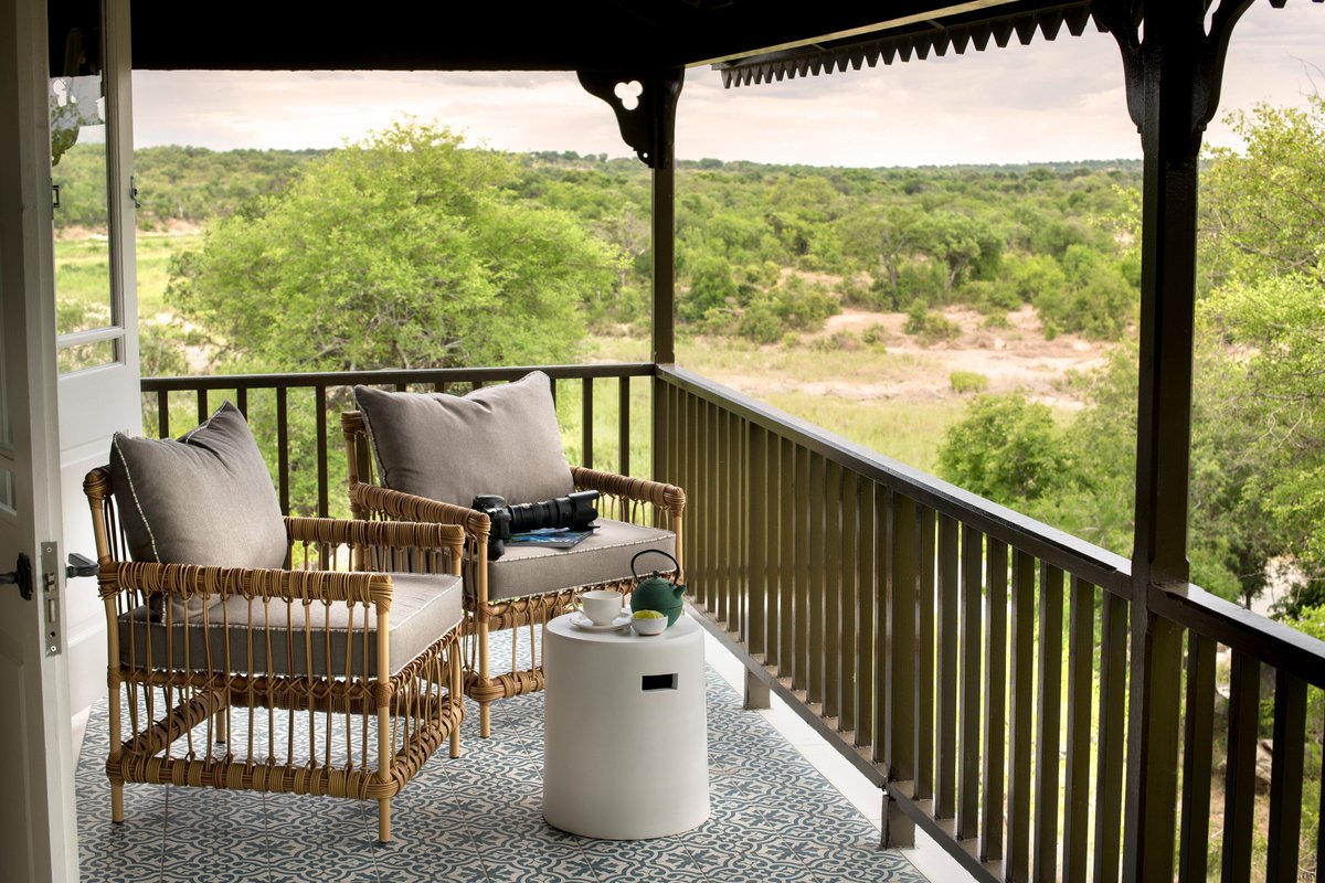 SunsetSafarisSA's tweet photo. Focusing on Sabi Sand Game Reserve: &amp;Beyond Kirkman's Kamp is a luxury, family friendly lodge offering interconnected family rooms, family game drives &amp; fun, interactive activities for kids. Contact info@sunsetsafaris.co.za for a quote! #SabiSand #KirkmansKamp Photos: &amp;Beyond https://t.co/Afj4z3DYAS