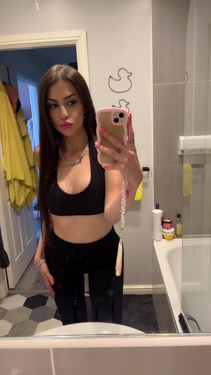 PrincessDevonx's tweet image. throne.com/devrebeccax

💰✨💋