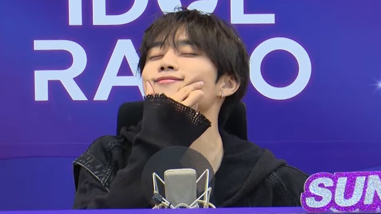 바츠˚ tweet media