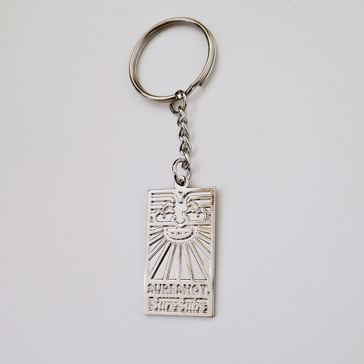 onestopbadges's tweet image. Custom keyrings

#keyring #keyringdesign #enamelkeyring #customkeyring #merch