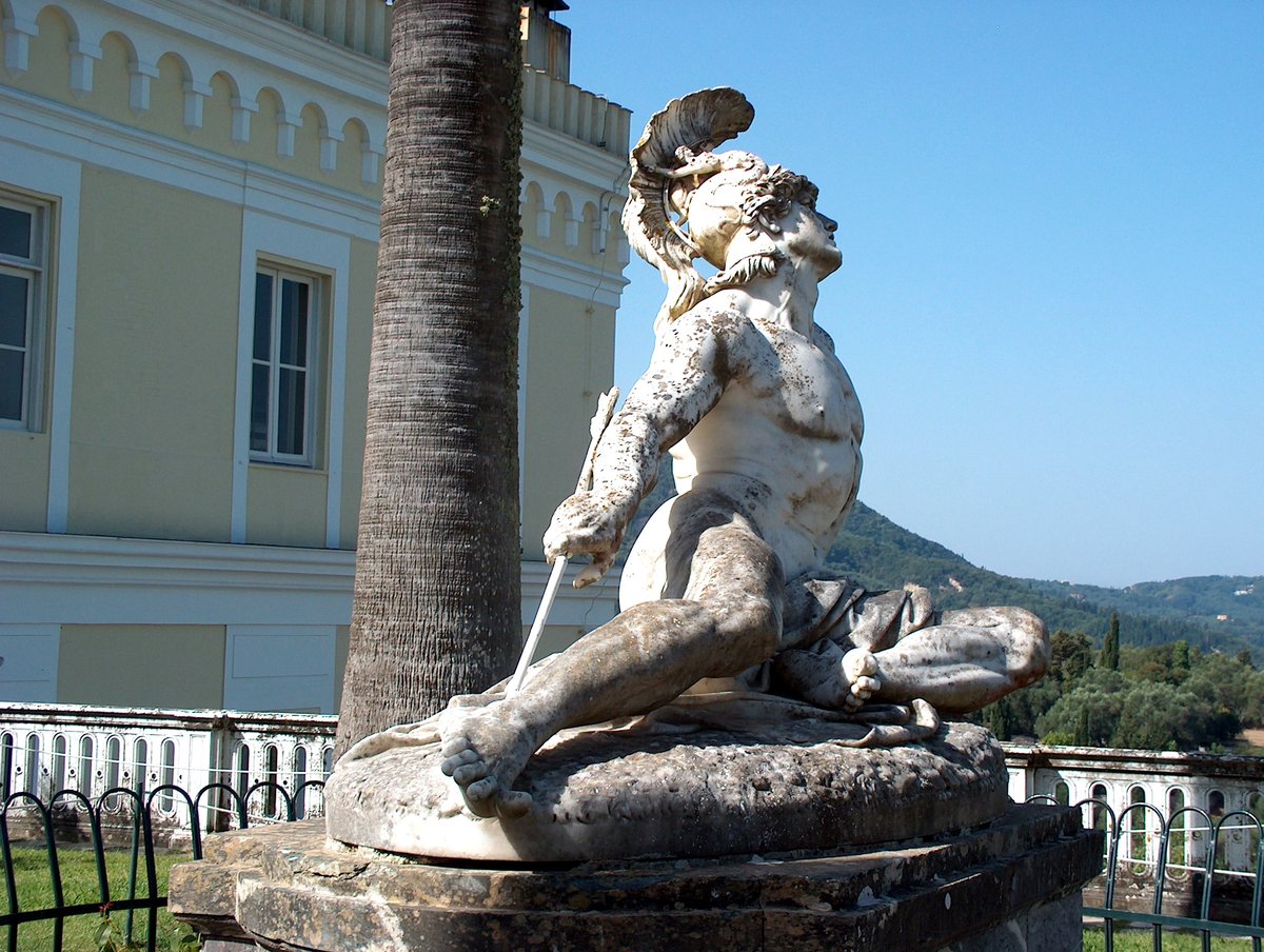 Corfu_Hotels's tweet photo. Музей Ахиллион. Летний дворец Елизаветы — один из важнейших исторических памятников Корфу. После многих лет реконструкции и обновления дворец вновь обрел былую славу.!
⛱ Подробнее: https://t.co/t9MbL9dmZ8
#Ахиллион #музей #корфу #Греция #Корфу #corfusecret #карнавалкорфу https://t.co/fGYFE2yPHy