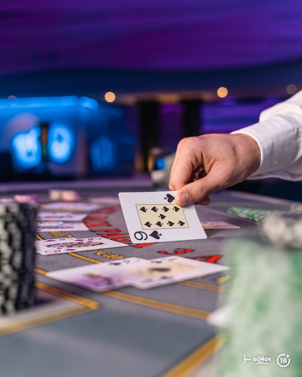 ♠️ BLACK JACK ♠️
Una estrategia acertada. Un golpe de suerte. La combinación perfecta para hacer de la noche una experiencia inolvidable.