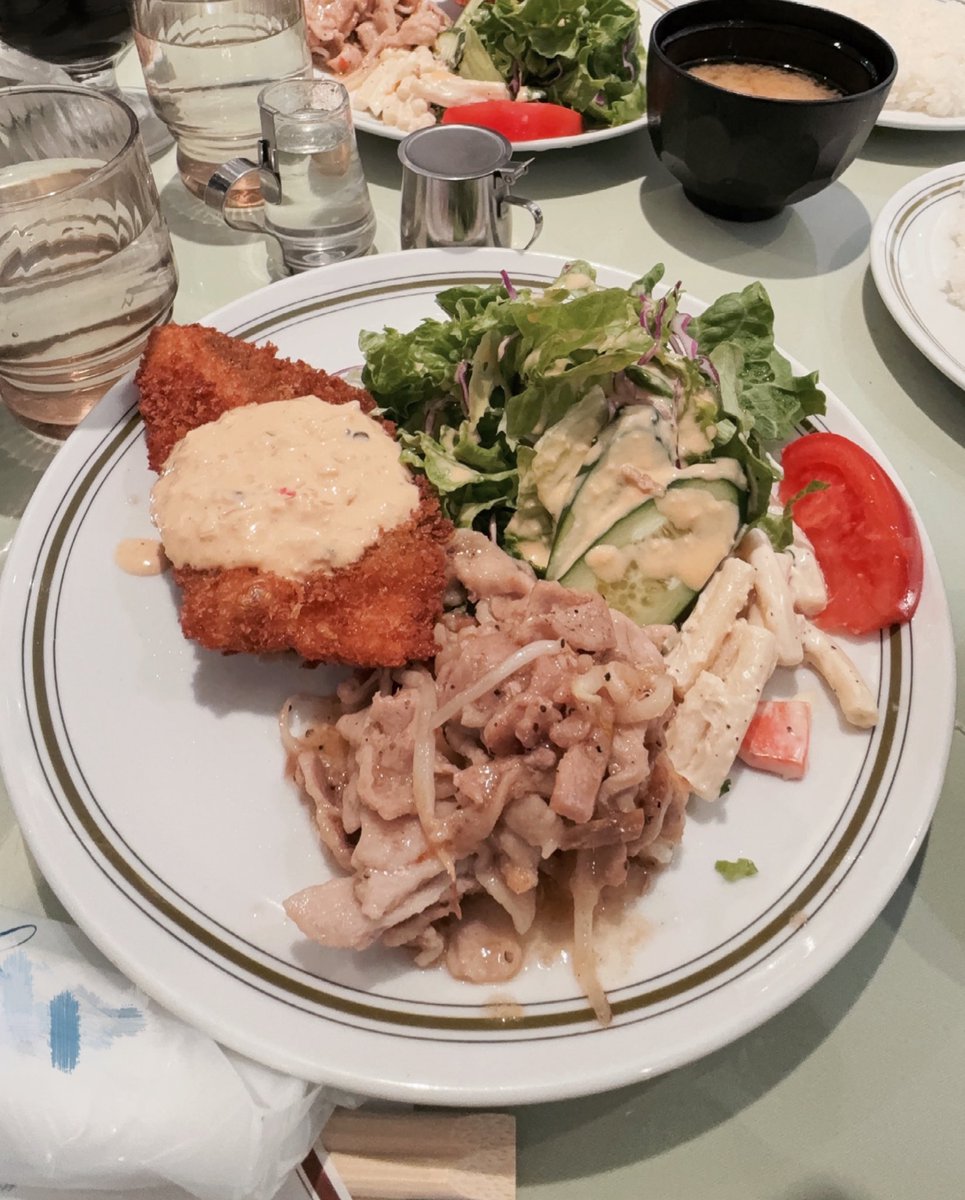 pw50_m6's tweet photo. 外食してゆっくり過ごした☺️✨
もつ鍋にシマチョウが合う🌸 https://t.co/9CJne3Da1k